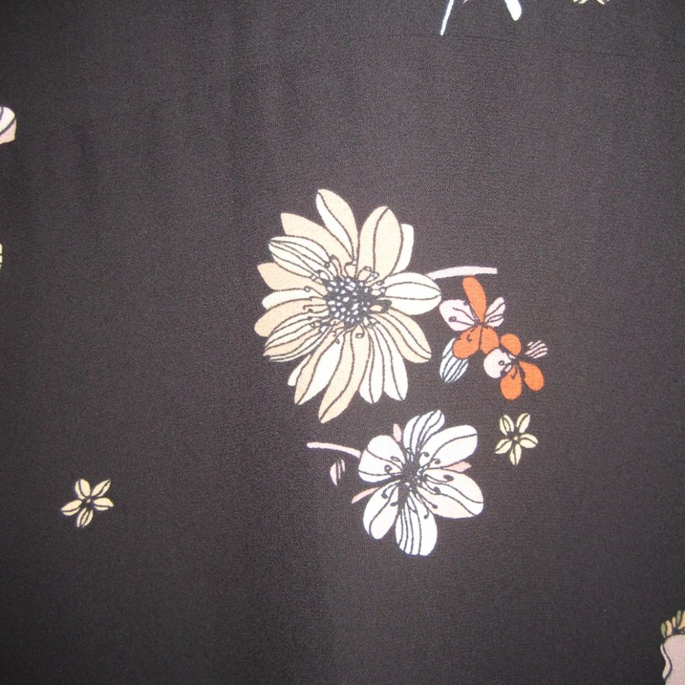 Who What Where Long Sleeve Floral Dress Sz Small